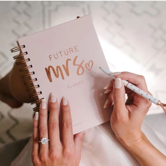 Miss To Mrs Box Engaged7 Needed‎ Items. NWT IN PACKAGE/BOX - Picture 2 of 10